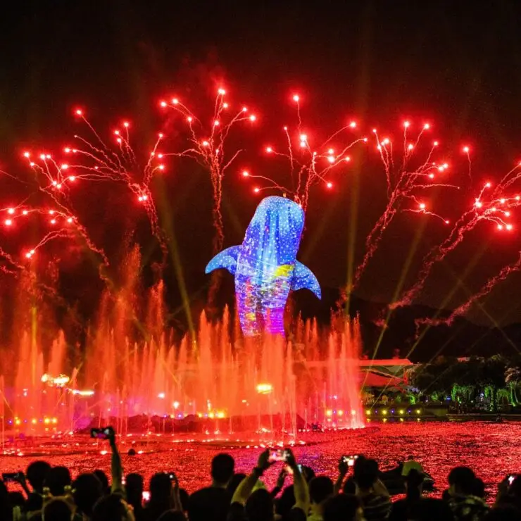Witness the Breathtaking Fireworks Display: A Highlight of the Chimelong Experience